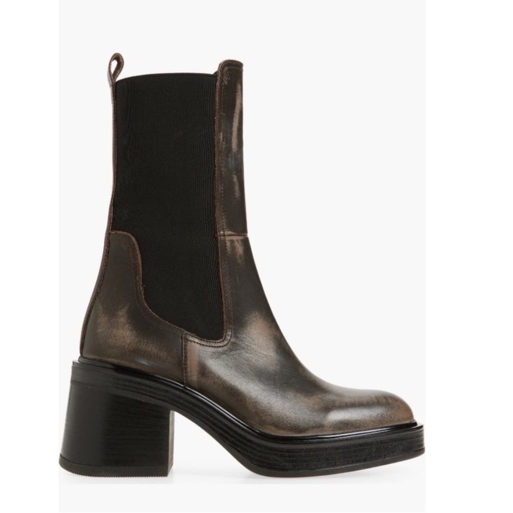 Steve Madden Leather Chelsea Boots - Picture 2 of 8